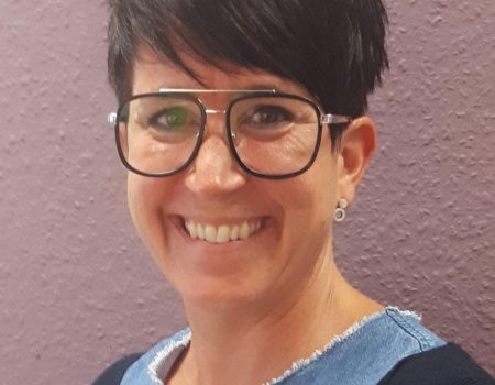 Porträt von Yvonne Hobein